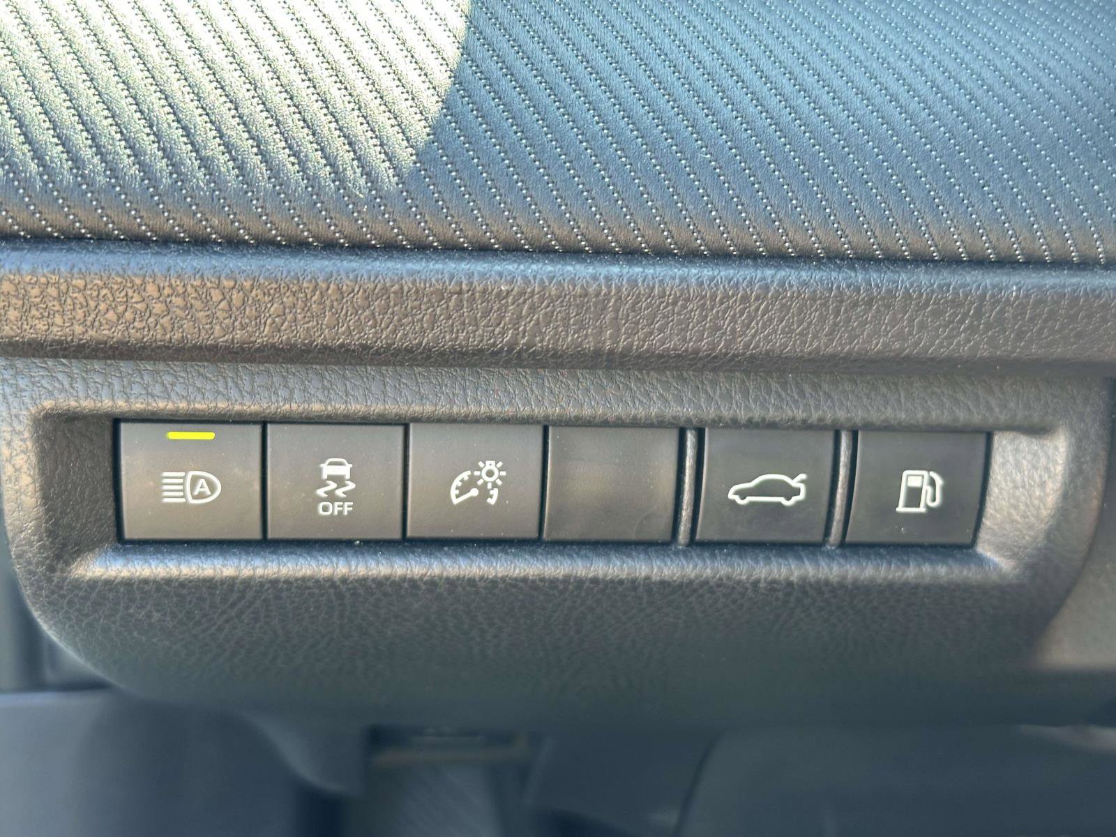 Used 2025 Toyota Camry SE image 20