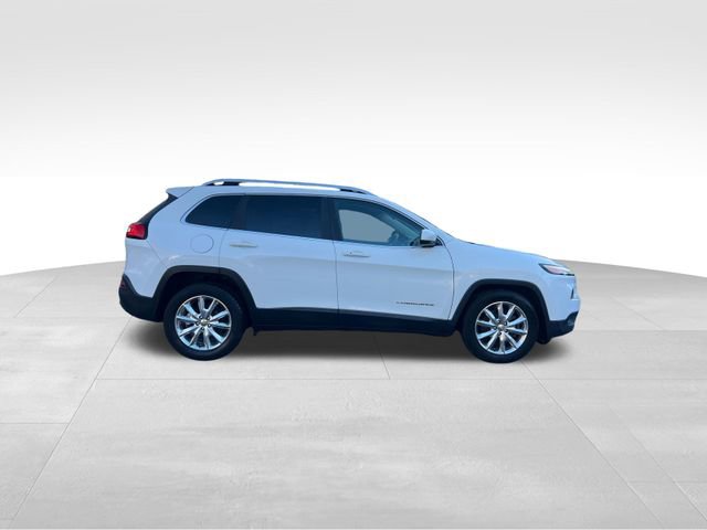Used 2017 Jeep Cherokee Limited image 6