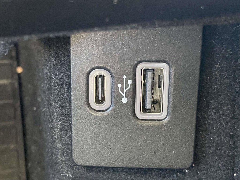 Certified 2023 Lincoln Nautilus Reserve w/ Equipment Group 201A image 23