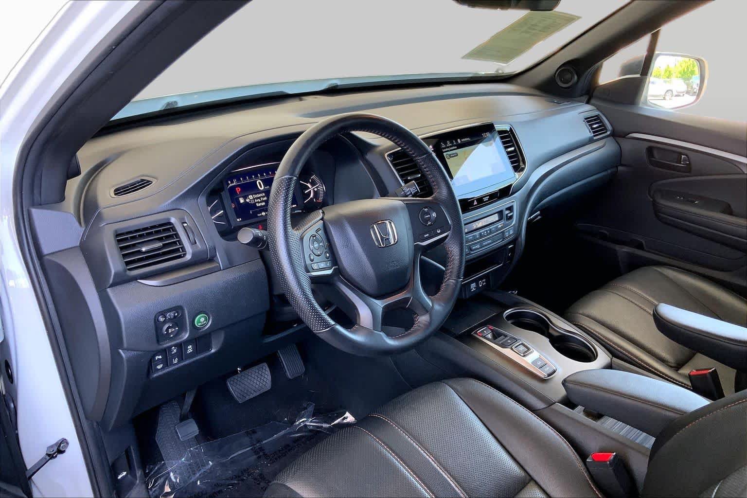 Used 2023 Honda Passport TrailSport image 18