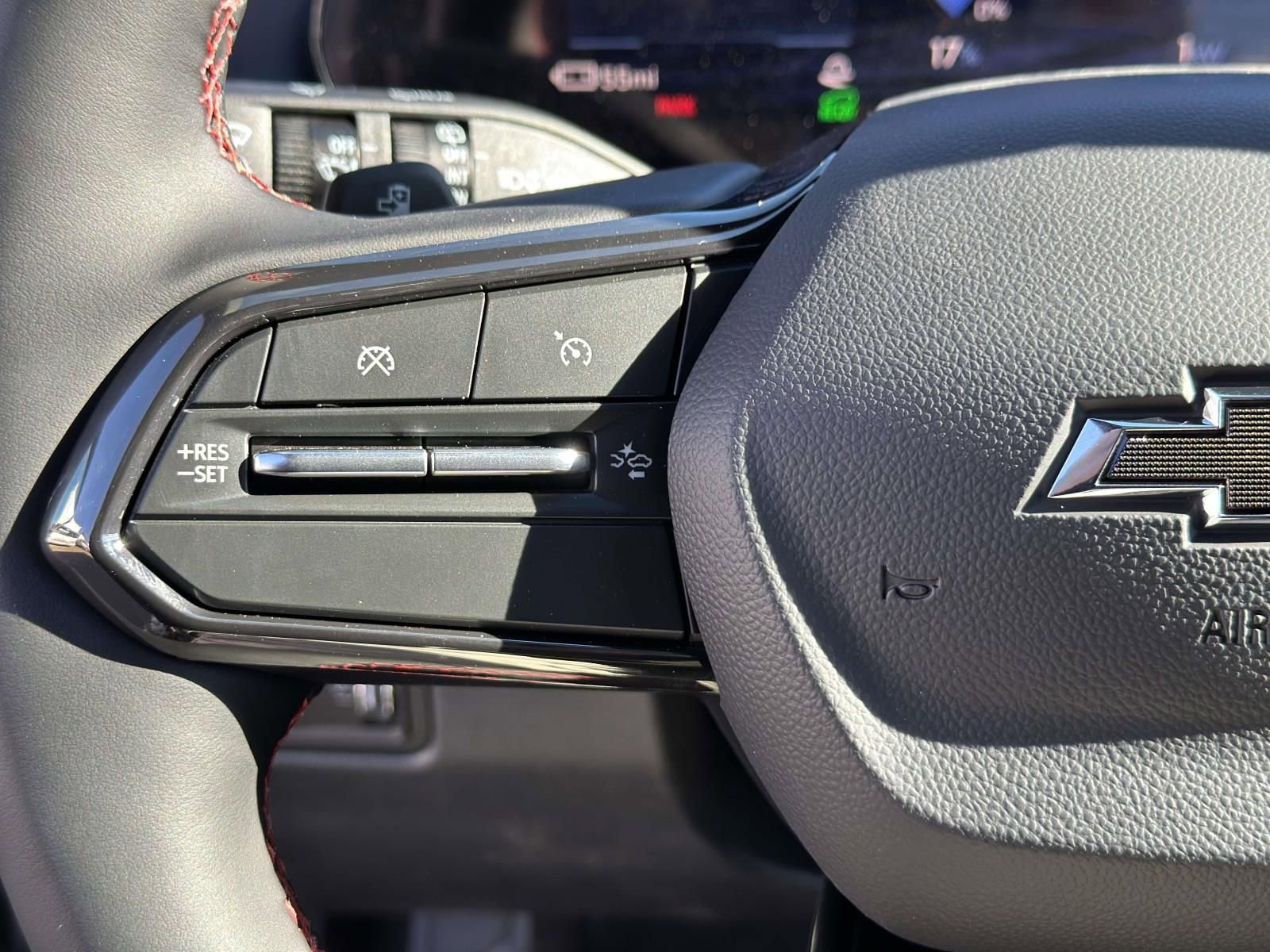 New 2026 Chevrolet Equinox EV RS FWD image 14