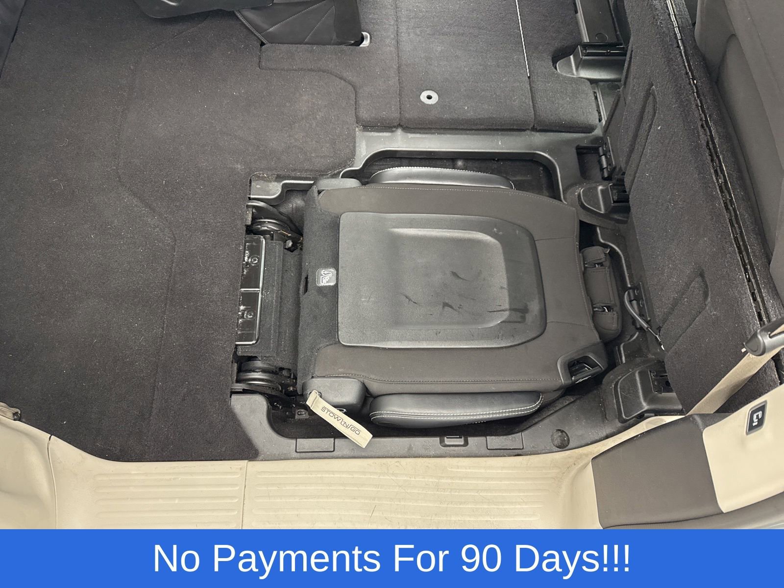 Used 2022 Chrysler Voyager LX image 35