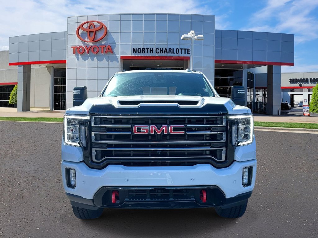 Used 2022 GMC Sierra 2500 AT4 w/ AT4 Preferred Package AWD/4WD image 3