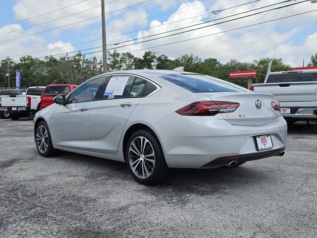Used 2018 Buick Regal Essence w/ Driver Confidence Package #1 FWD image 3