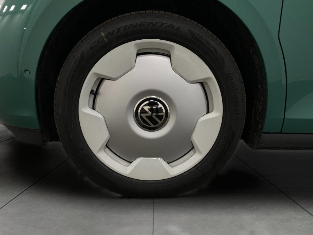New 2025 Volkswagen ID. Buzz 1st Edition image 3