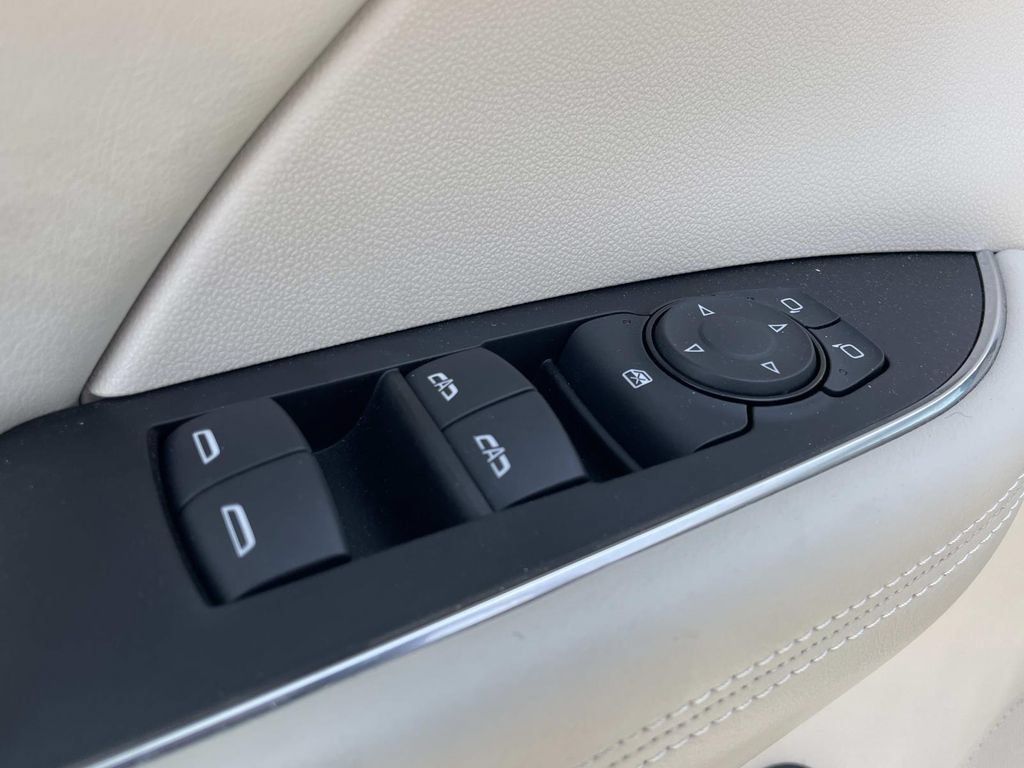 Used 2023 Buick Envision Preferred AWD/4WD image 13
