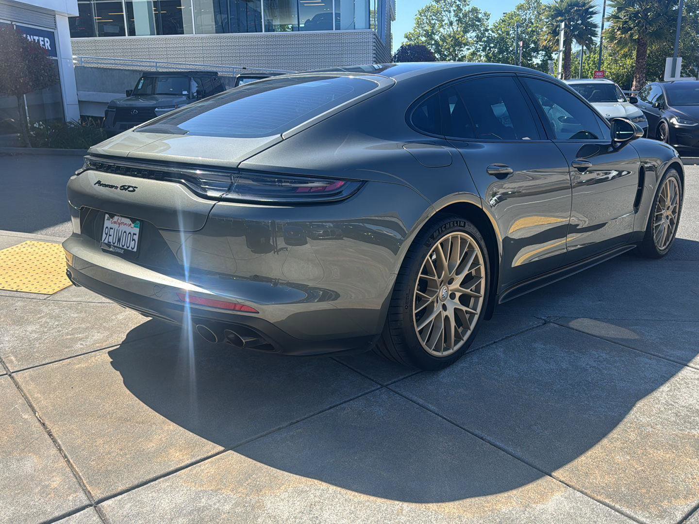 Used 2022 Porsche Panamera GTS AWD/4WD image 8