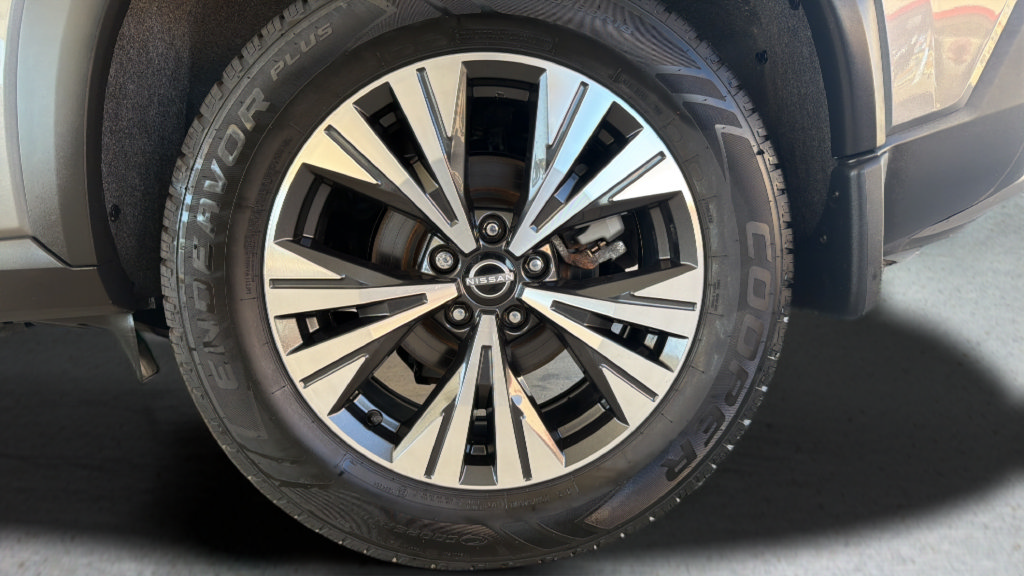 Certified 2023 Nissan Rogue SV AWD/4WD image 25