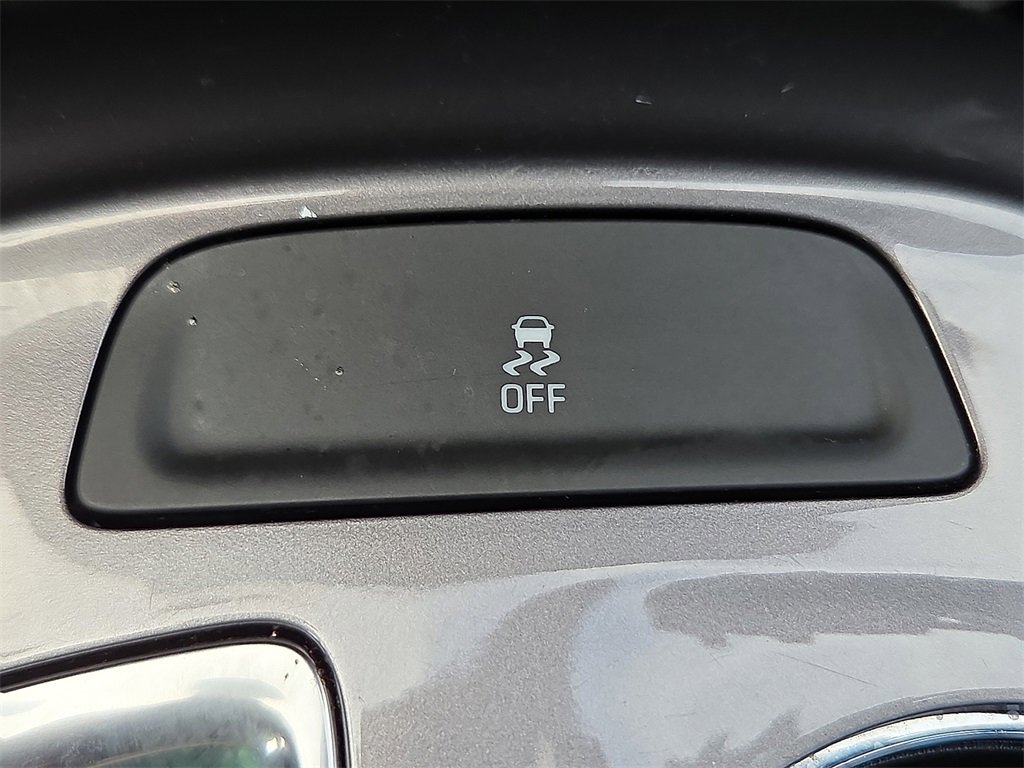 Used 2023 Chevrolet Malibu LT image 17