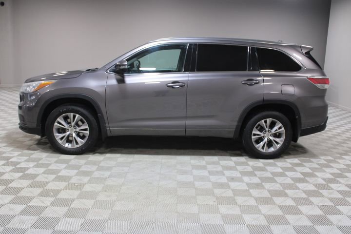 Used 2015 Toyota Highlander XLE image 9