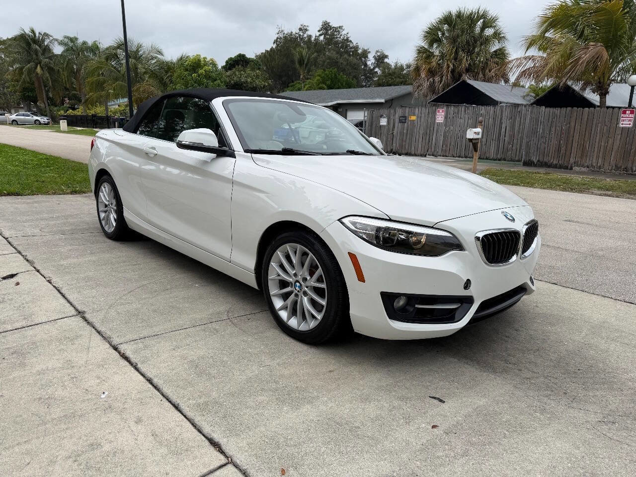 Used 2016 BMW 228i Convertible image 4