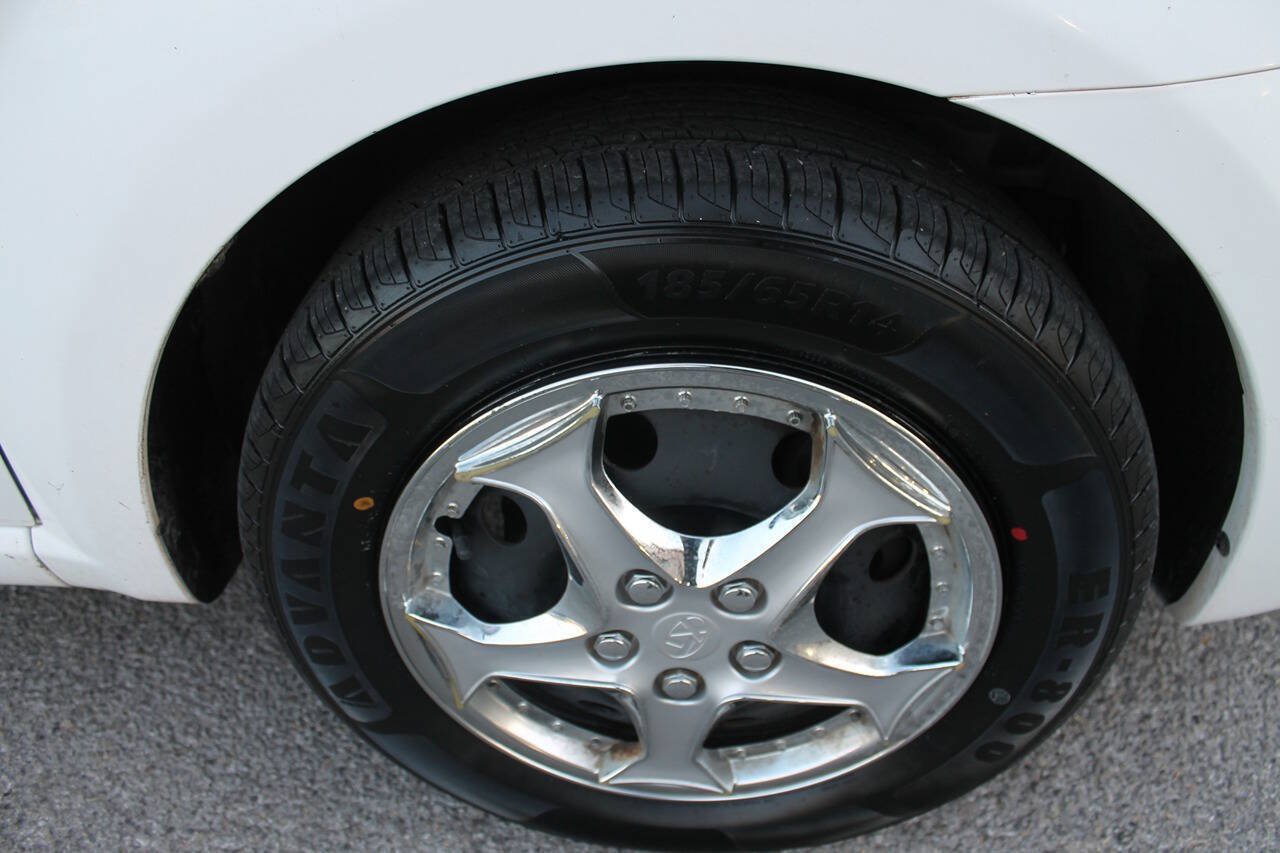 Used 2007 Chevrolet Aveo LS FWD image 11
