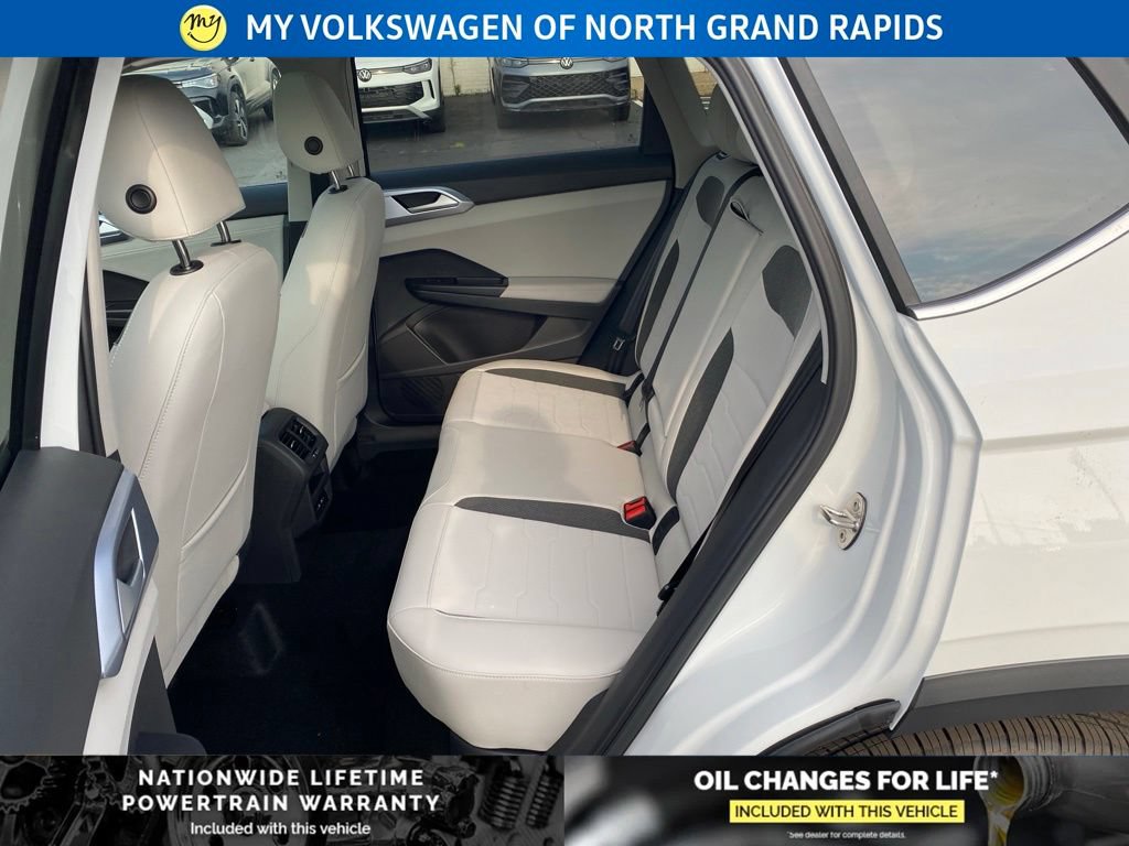 New 2026 Volkswagen Taos SE AWD/4WD image 15