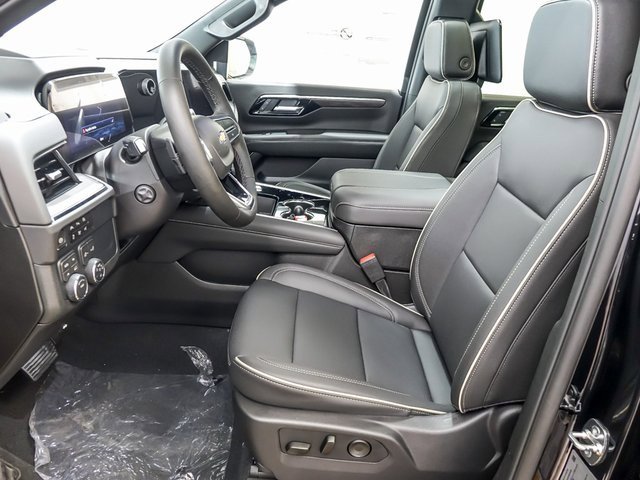 New 2026 Chevrolet Suburban Premier image 8