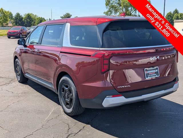 Used 2025 Kia Carnival FWD image 5