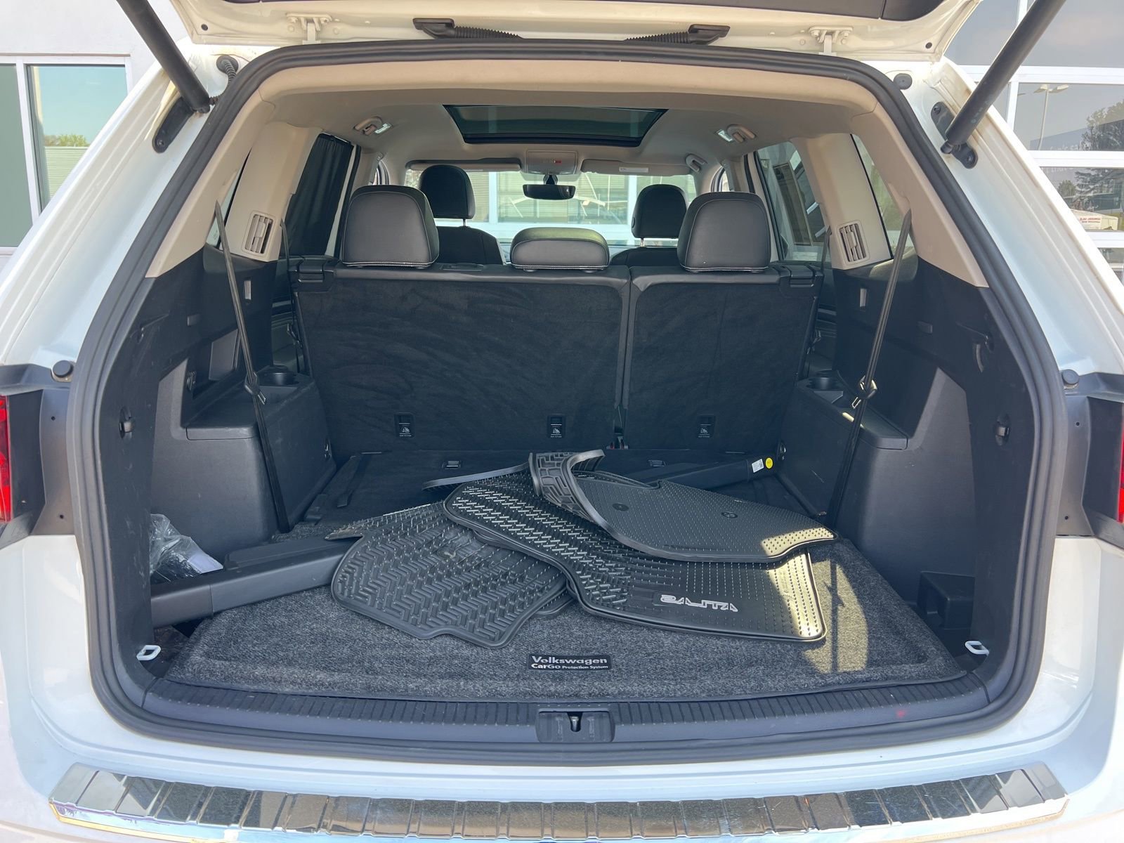 Used 2021 Volkswagen Atlas SE w/ Panoramic Sunroof Package image 36