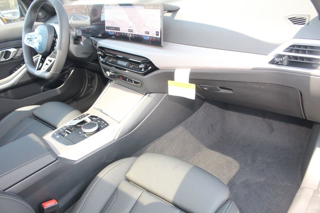 New 2026 BMW 330i Sedan w/ M Sport Package image 25