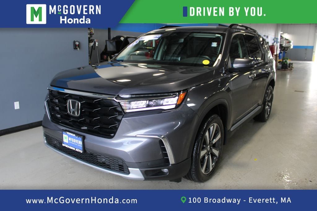 Used 2025 Honda Pilot Touring