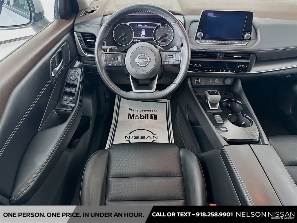 Used 2023 Nissan Rogue SV w/ SV Premium B Package FWD image 22