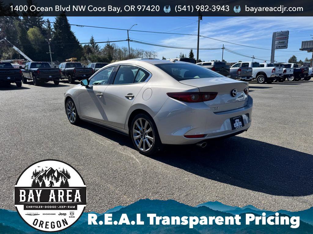 Used 2022 MAZDA MAZDA3 s image 4