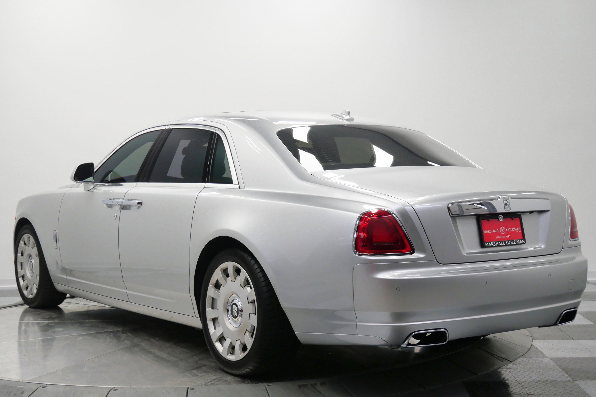 Used 2013 Rolls-Royce Ghost RWD image 7