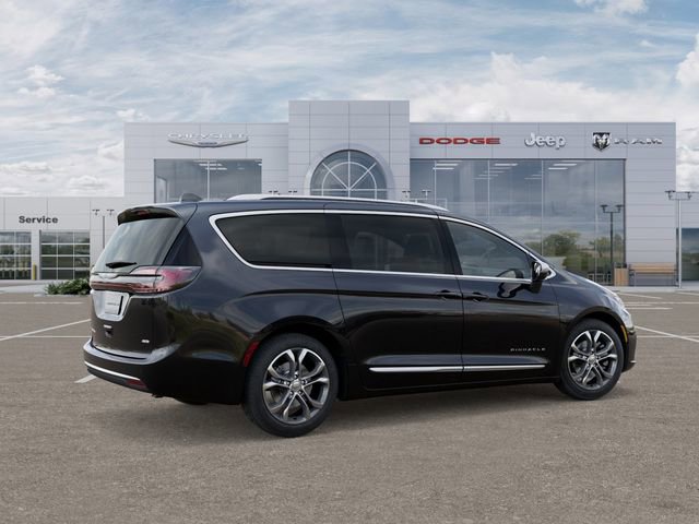 New 2026 Chrysler Pacifica Pinnacle image 4