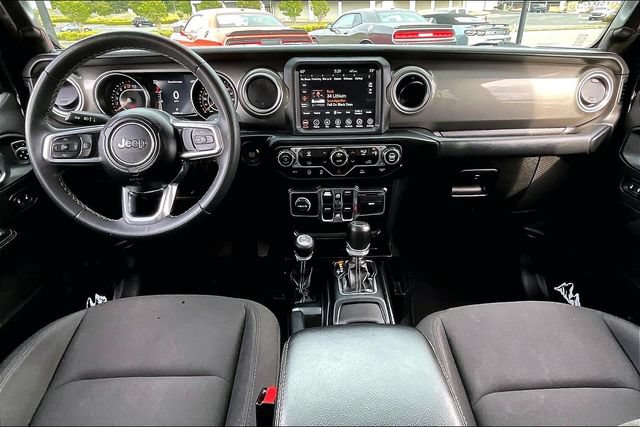 Used 2023 Jeep Gladiator Overland AWD/4WD image 7