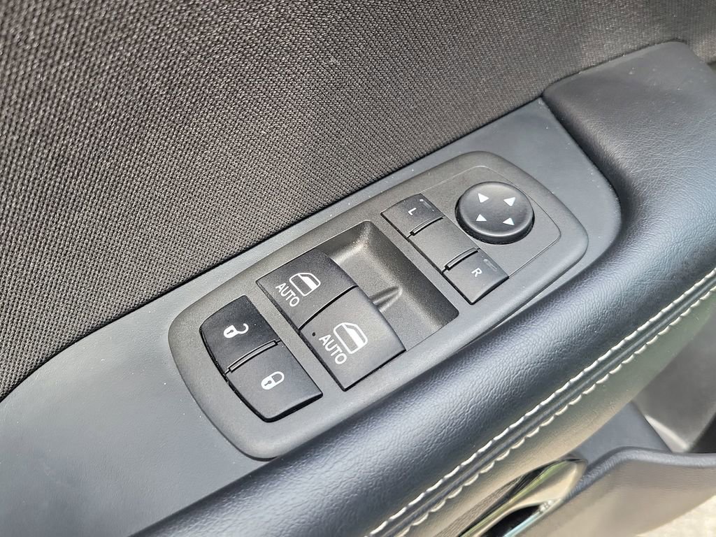 Used 2022 Dodge Challenger SRT Hellcat RWD image 15