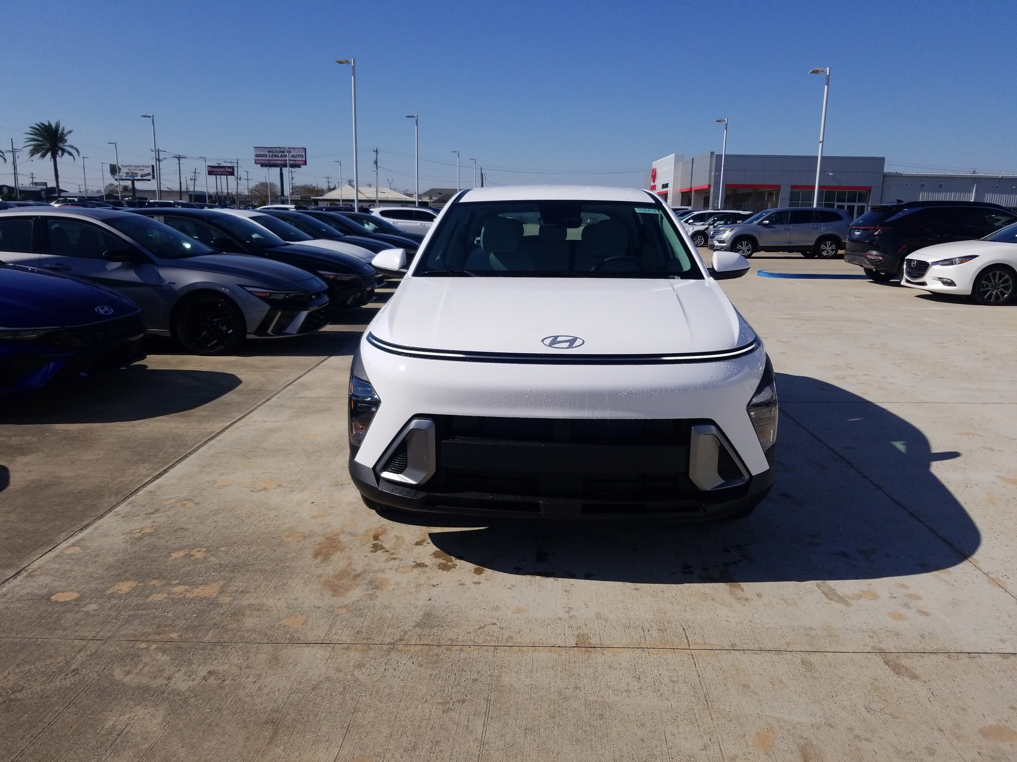 New 2026 Hyundai Kona SE image 2