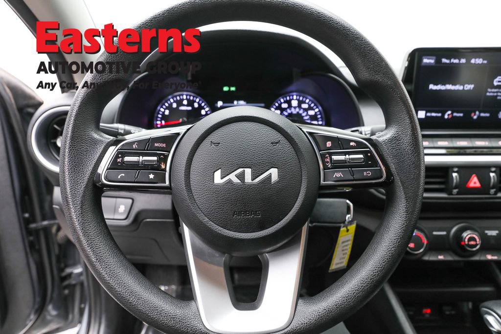 Used 2023 Kia Forte LXS image 10