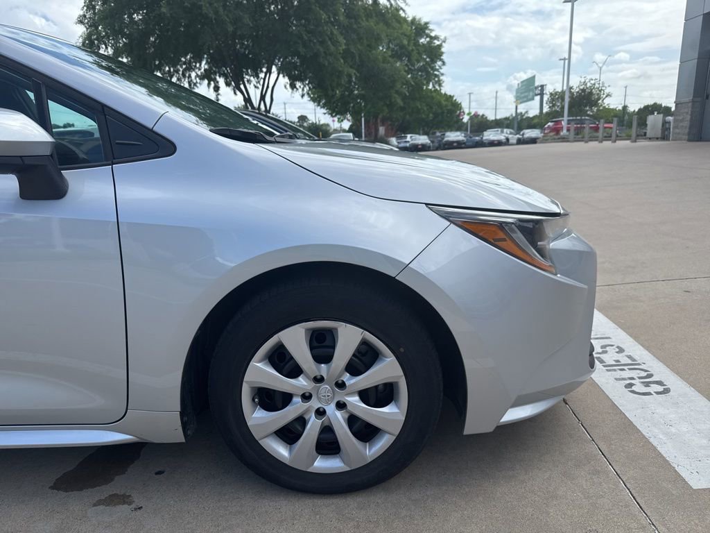 Used 2023 Toyota Corolla LE image 12