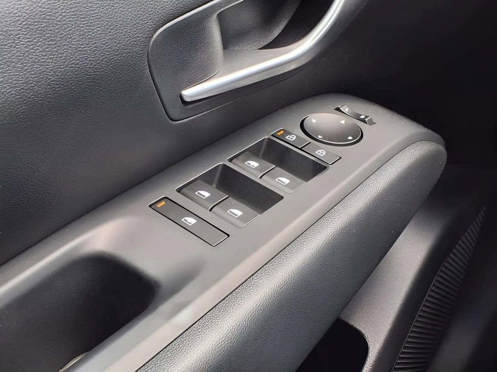 New 2026 Hyundai Tucson SE image 14