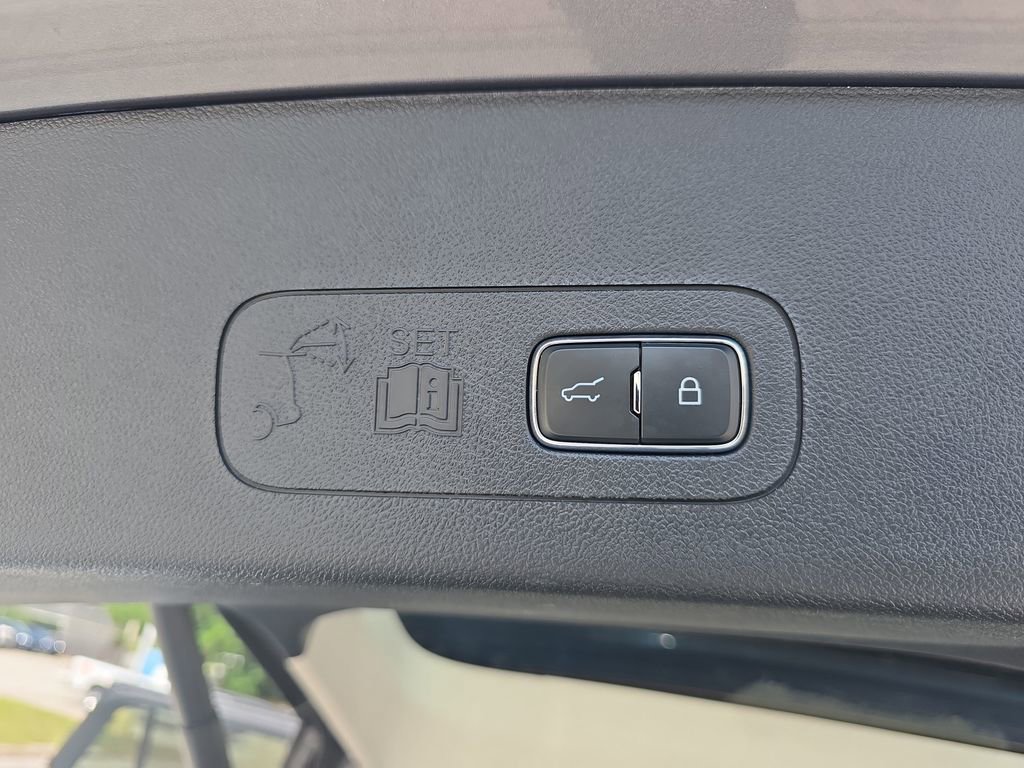 Used 2025 Lincoln Aviator 2WD image 25