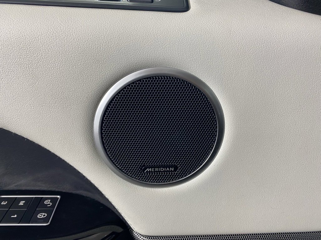 Used 2016 Land Rover Range Rover Sport HSE image 14