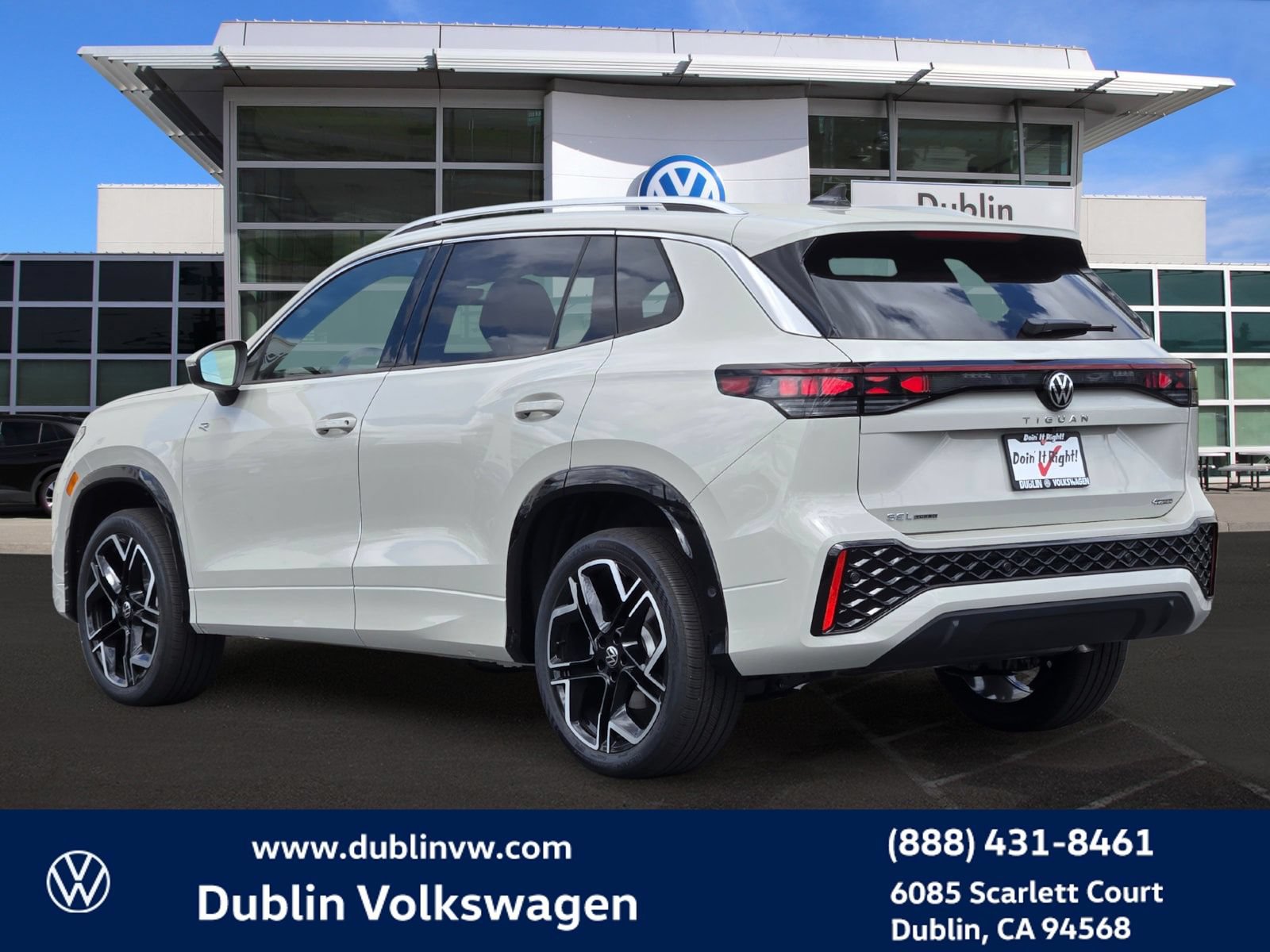 New 2026 Volkswagen Tiguan SEL R-Line AWD/4WD image 6