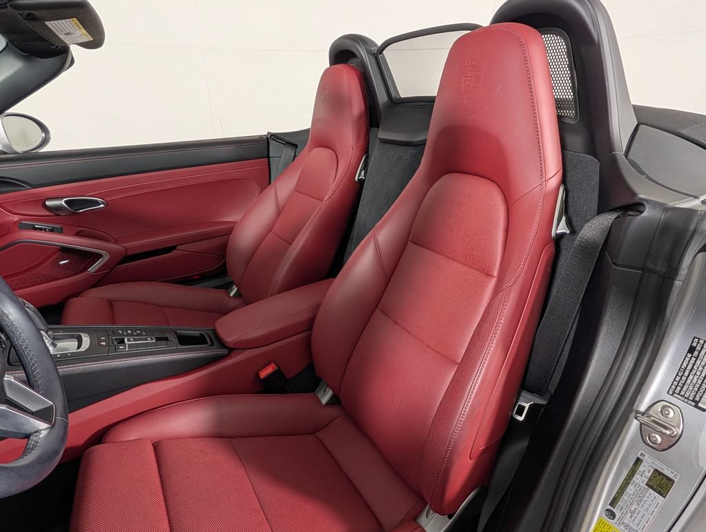 Certified 2024 Porsche 718 Boxster RWD image 5