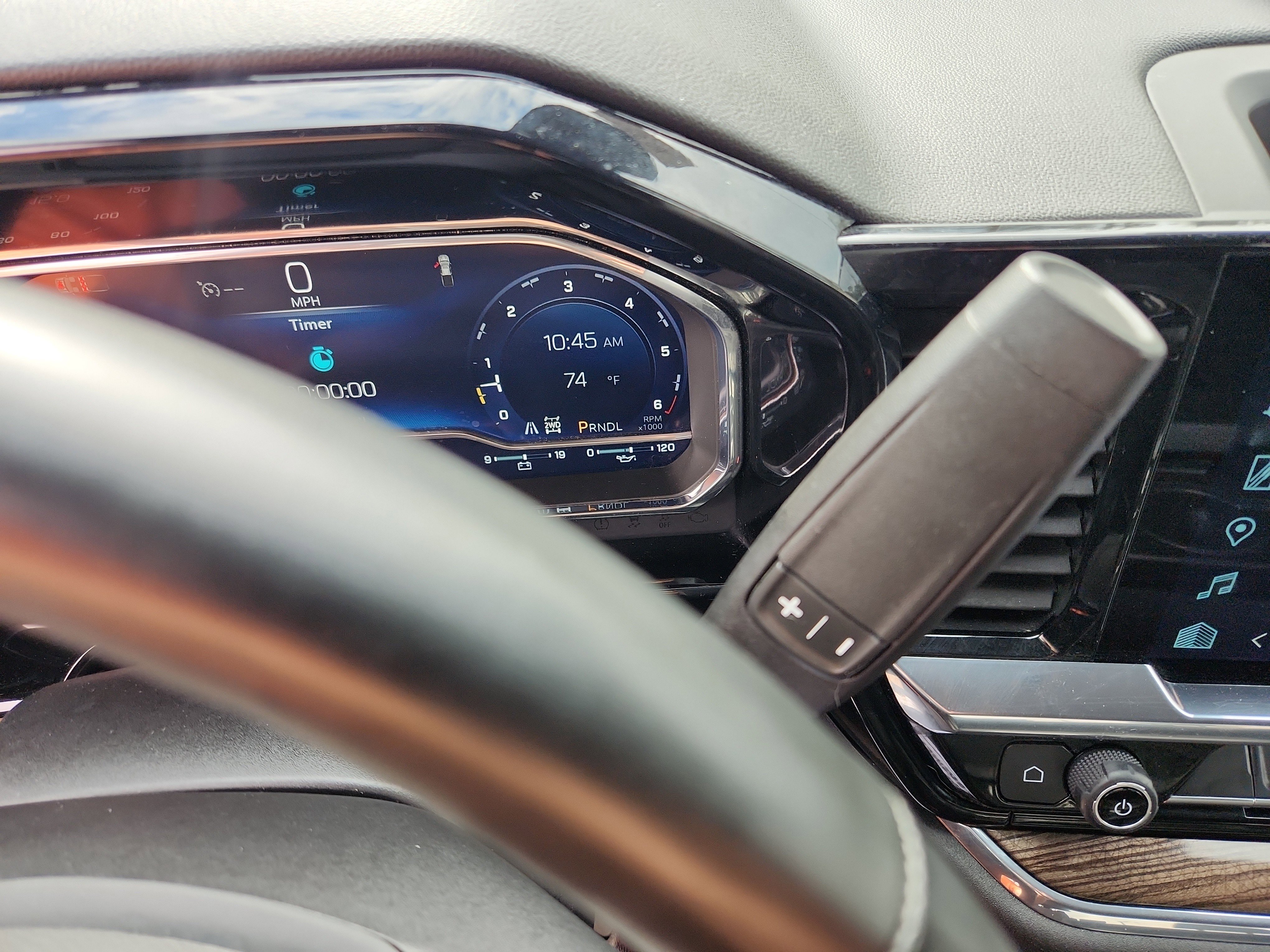 Used 2025 Chevrolet Silverado 1500 LT image 30