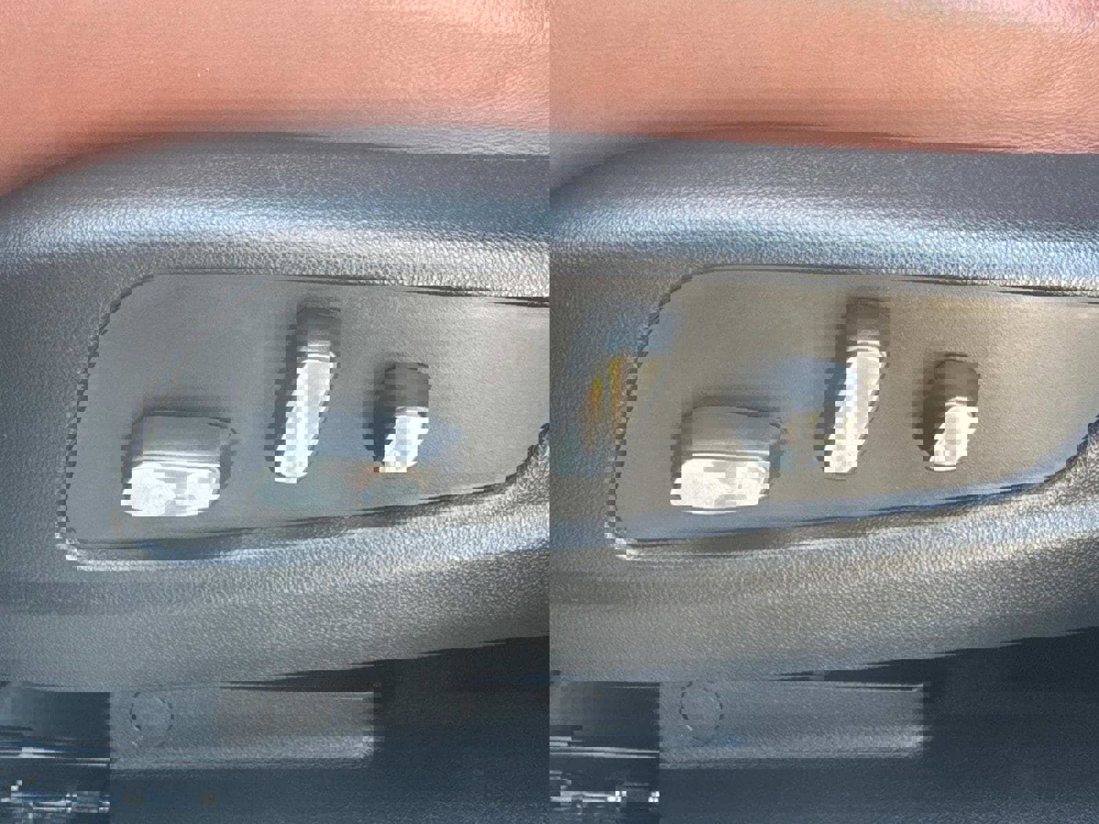 Used 2024 Cadillac XT5 Premium Luxury image 13