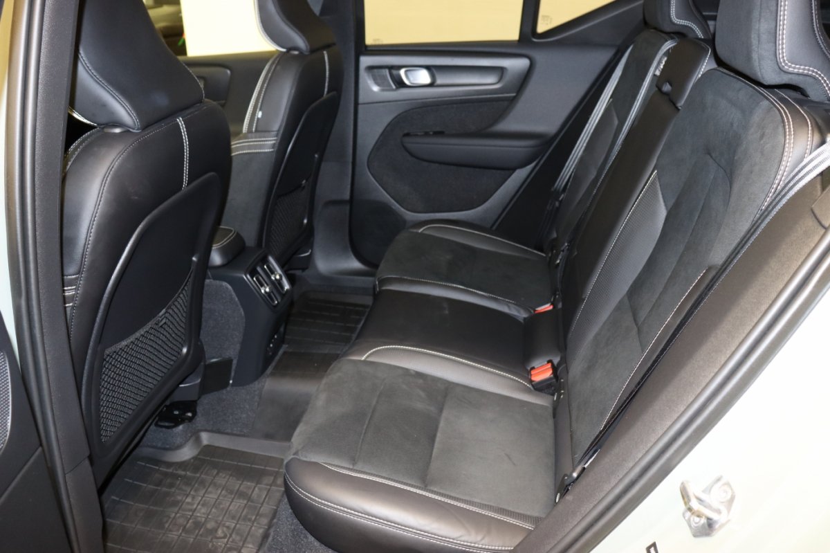 Used 2021 Volvo XC40 P8 Recharge AWD/4WD image 8