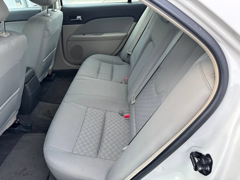 Used 2012 Ford Fusion SE FWD image 8