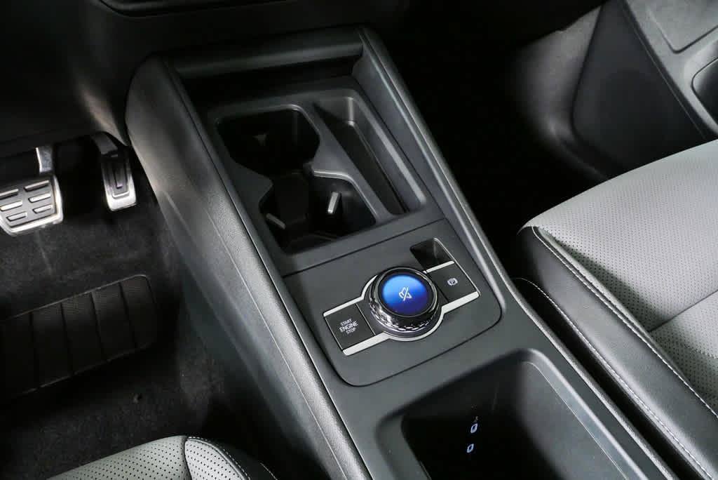 Certified 2025 Volkswagen Tiguan SE R-Line FWD image 16