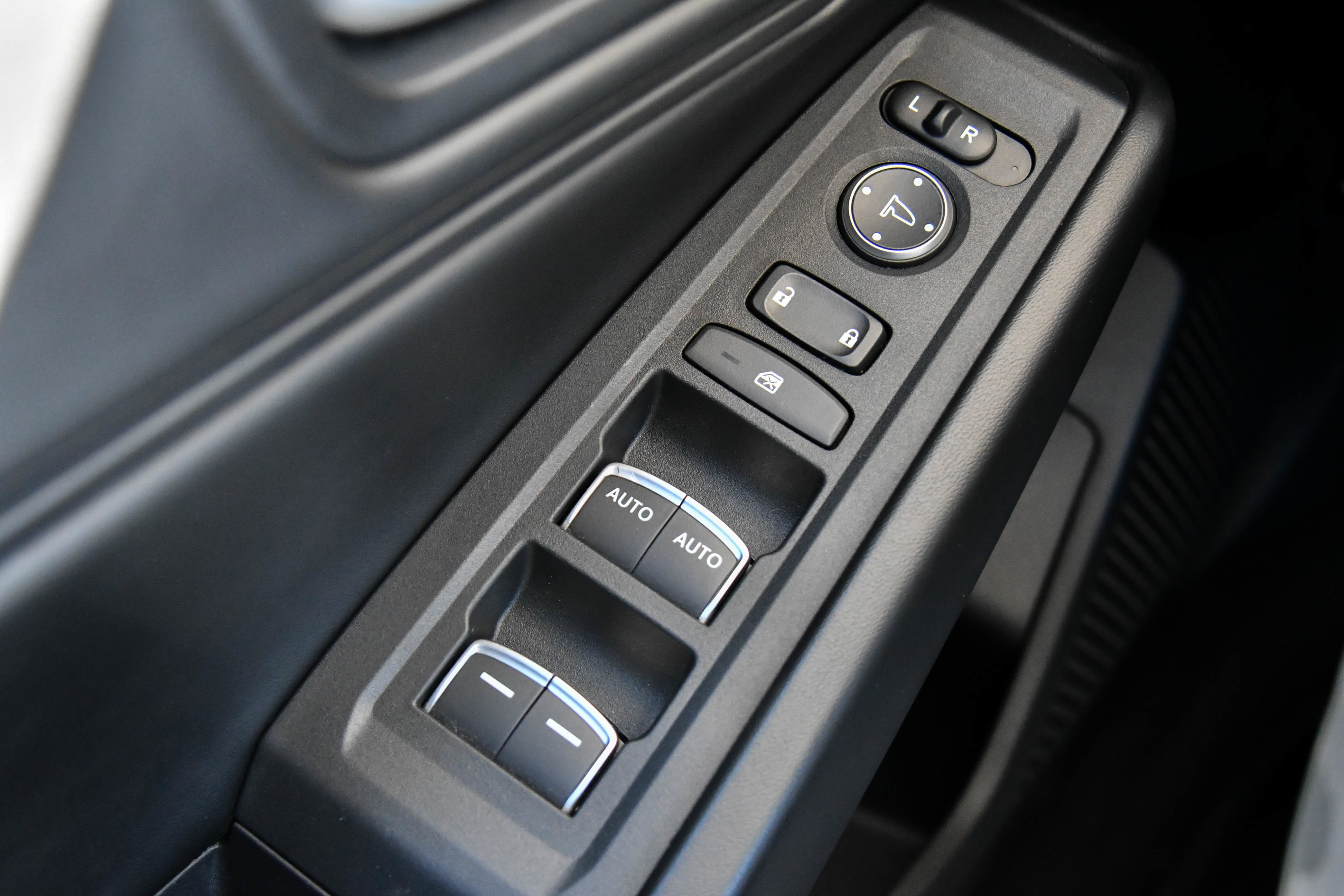 Used 2024 Honda Accord EX image 31