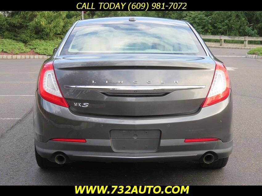 Used 2016 Lincoln MKS image 8