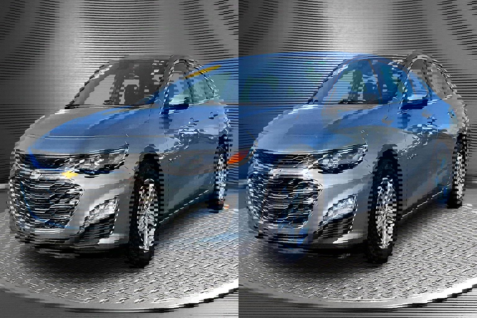 Used 2024 Chevrolet Malibu LT image 3