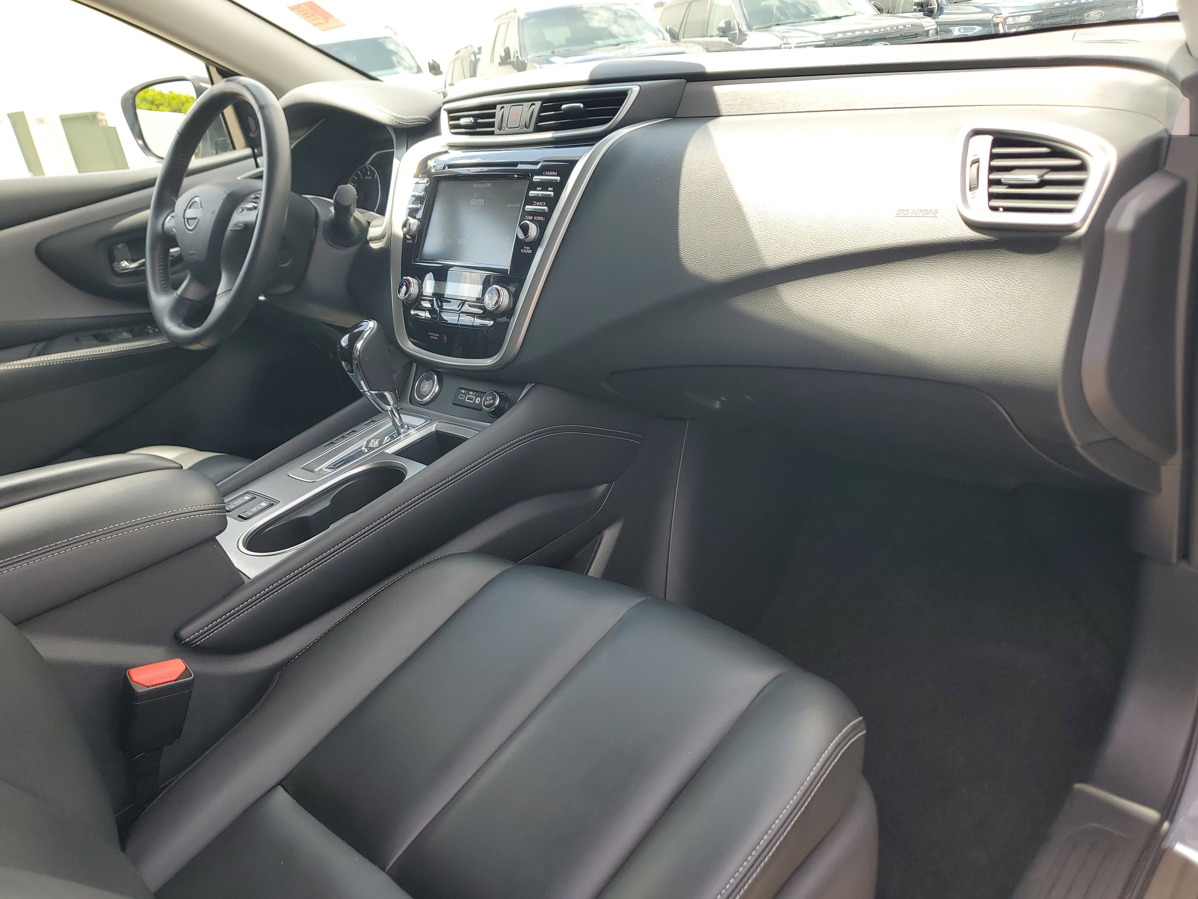 Certified 2024 Nissan Murano SV w/ SV Midnight Edition Package FWD image 17