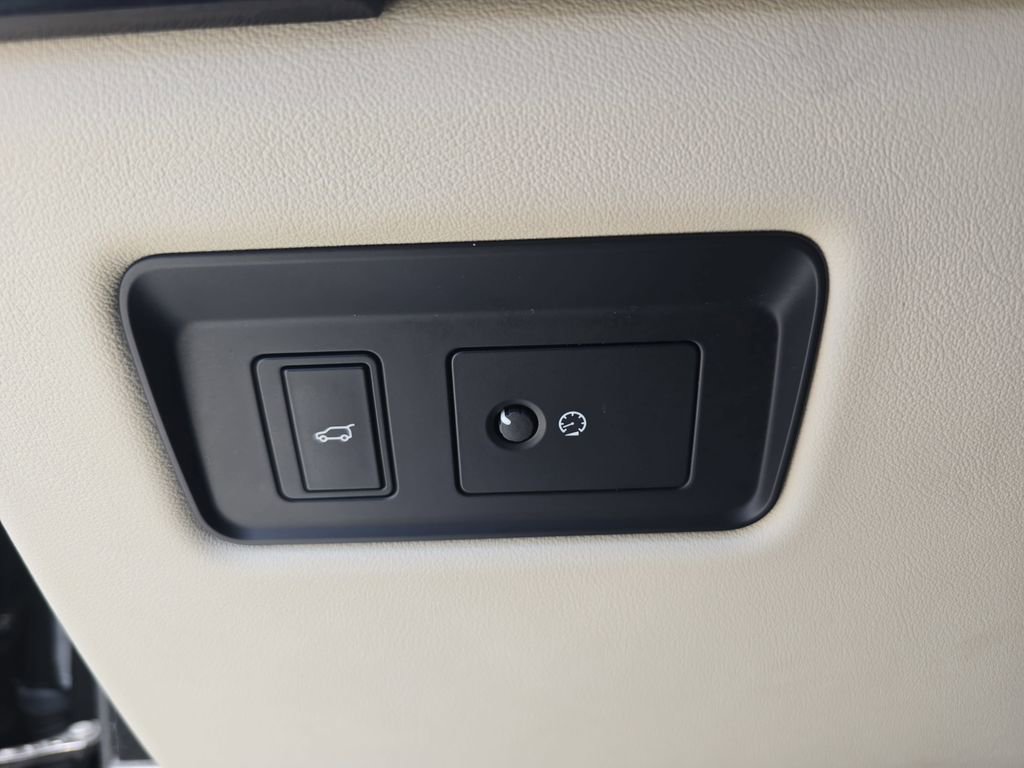 Used 2019 Land Rover Range Rover image 29
