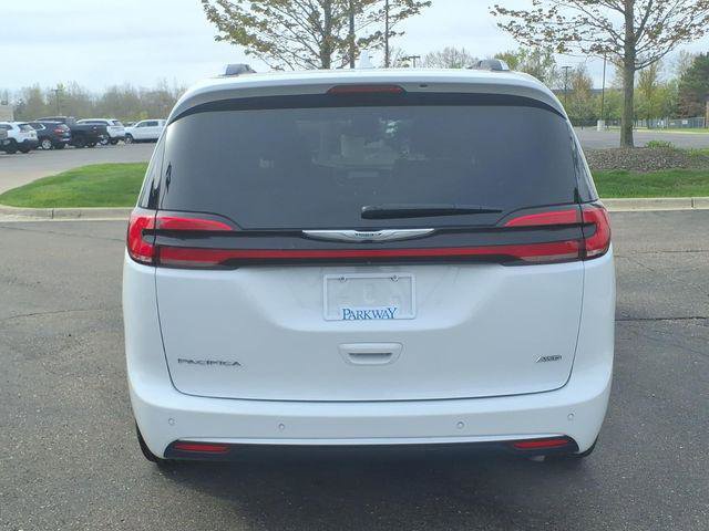 Certified 2021 Chrysler Pacifica Pinnacle AWD/4WD image 5