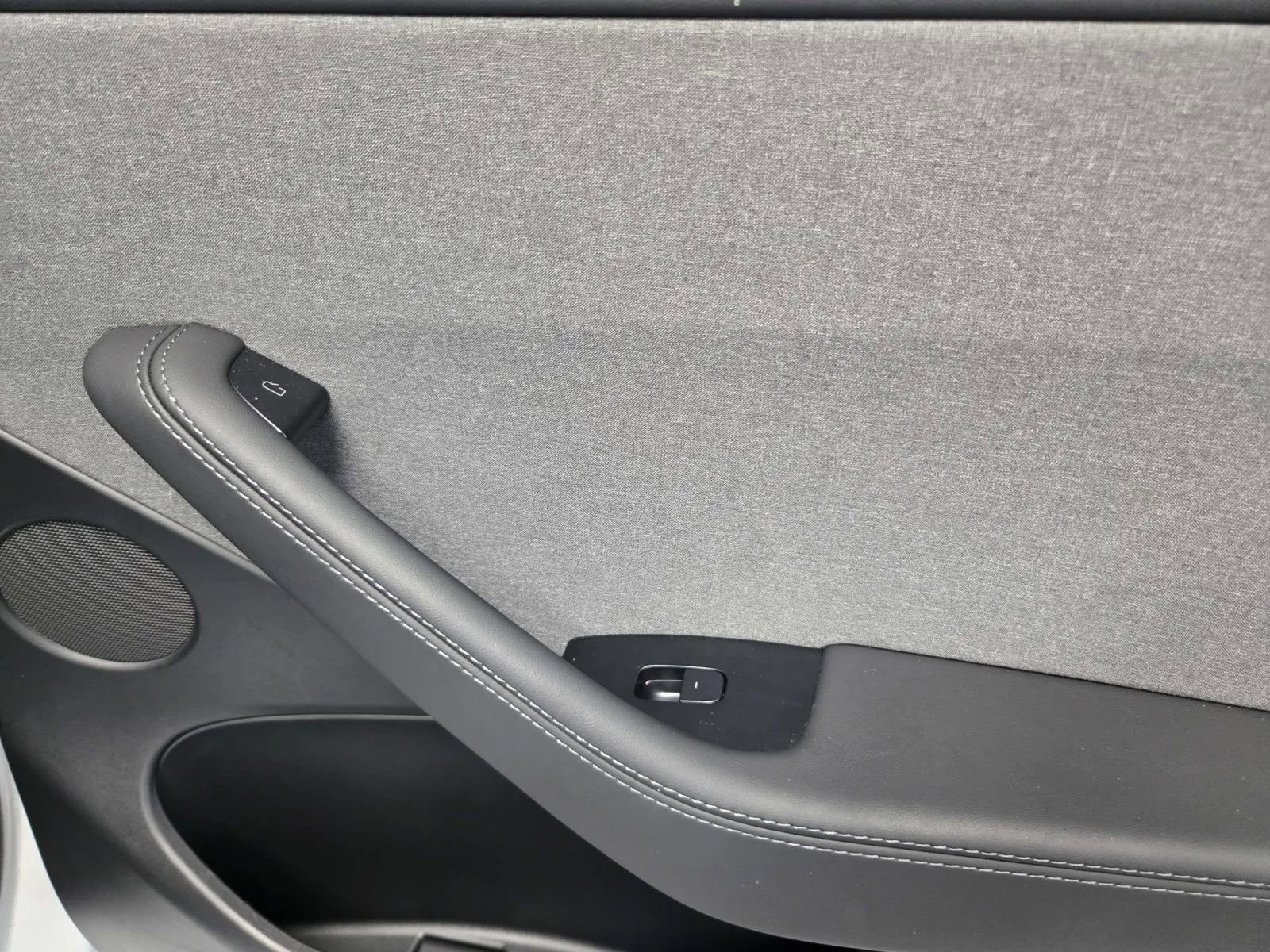 Used 2026 Tesla Model Y Long Range RWD image 8