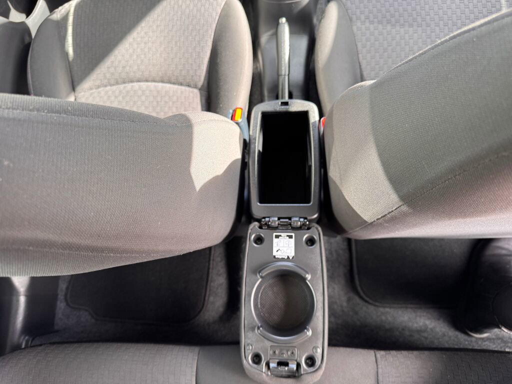 Used 2020 Mitsubishi Mirage ES image 17