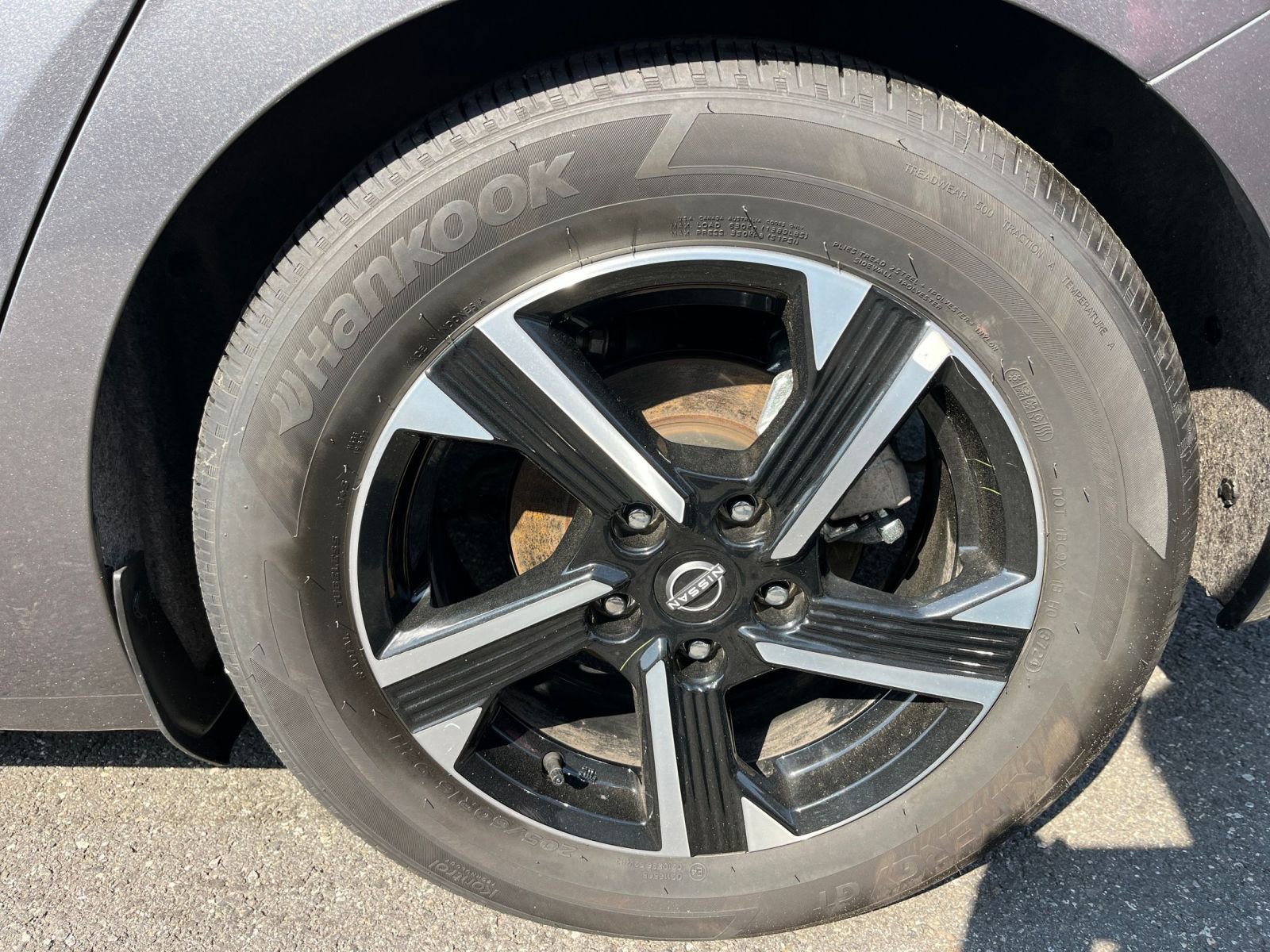 Used 2025 Nissan Sentra SV FWD image 29